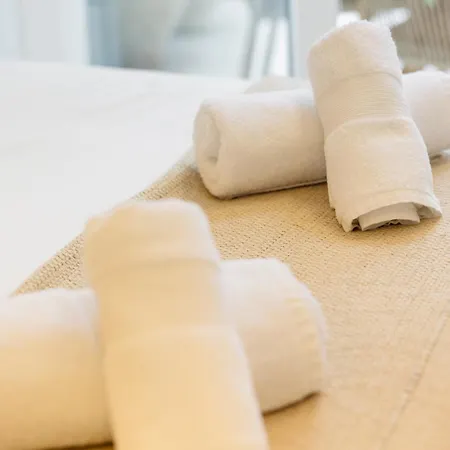 Modern First Floor Apartment, With Private Terrace Garden And Barbecue, In First Line Of Aloha Golf, In Nueva Andalucia *