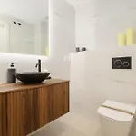 Modern First Floor Apartment, With Private Terrace Garden And Barbecue, In First Line Of Aloha Golf, In Nueva Andalucia Apartment *