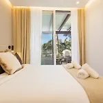 Modern First Floor Apartment, With Private Terrace Garden And Barbecue, In First Line Of Aloha Golf, In Nueva Andalucia Apartment Marbella