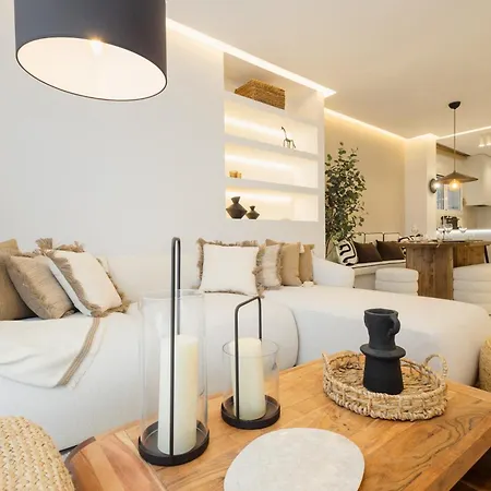 Apartment Modern First Floor Apartment, With Private Terrace Garden And Barbecue, In First Line Of Aloha Golf, In Nueva Andalucia Marbella