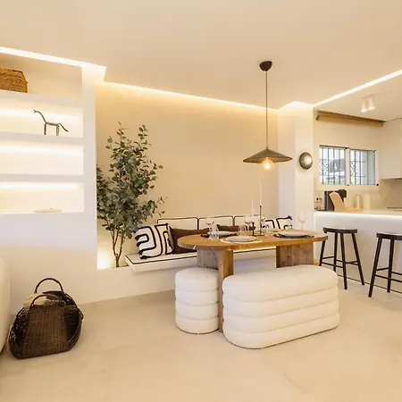 Apartman Modern First Floor Apartment, With Private Terrace Garden And Barbecue, In First Line Of Aloha Golf, In Nueva Andalucia *