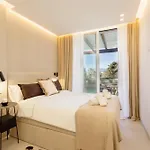 Modern First Floor Apartment, With Private Terrace Garden And Barbecue, In First Line Of Aloha Golf, In Nueva Andalucia Apartmán Marbella