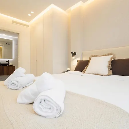 Daire Modern First Floor Apartment, With Private Terrace Garden And Barbecue, In First Line Of Aloha Golf, In Nueva Andalucia *