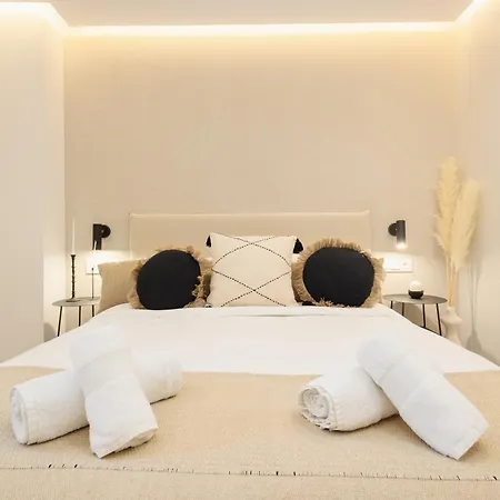 דירה Modern First Floor Apartment, With Private Terrace Garden And Barbecue, In First Line Of Aloha Golf, In Nueva Andalucia מארבלה