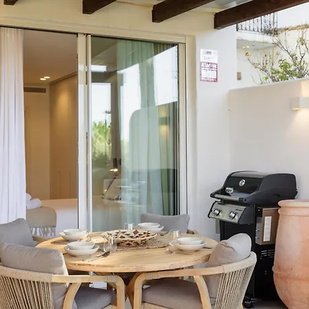 Modern First Floor Apartment, With Private Terrace Garden And Barbecue, In First Line Of Aloha Golf, In Nueva Andalucia * מארבלה