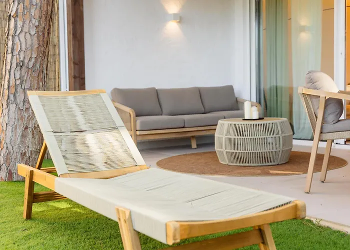 Modern First Floor Apartment, With Private Terrace Garden And Barbecue, In First Line Of Aloha Golf, In Nueva Andalucia Marbella